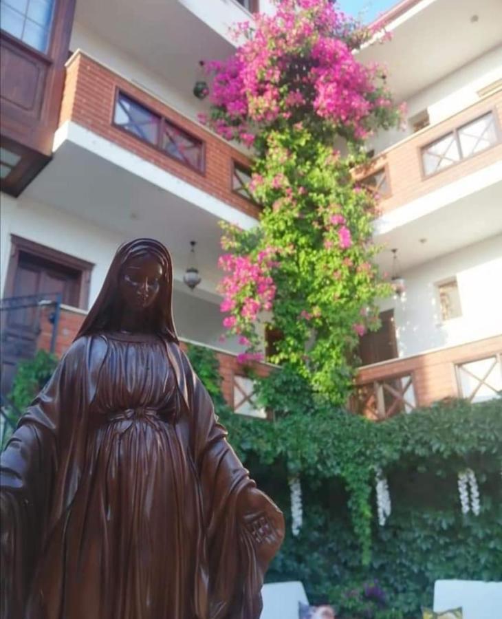 Mary's House Hotel 3*